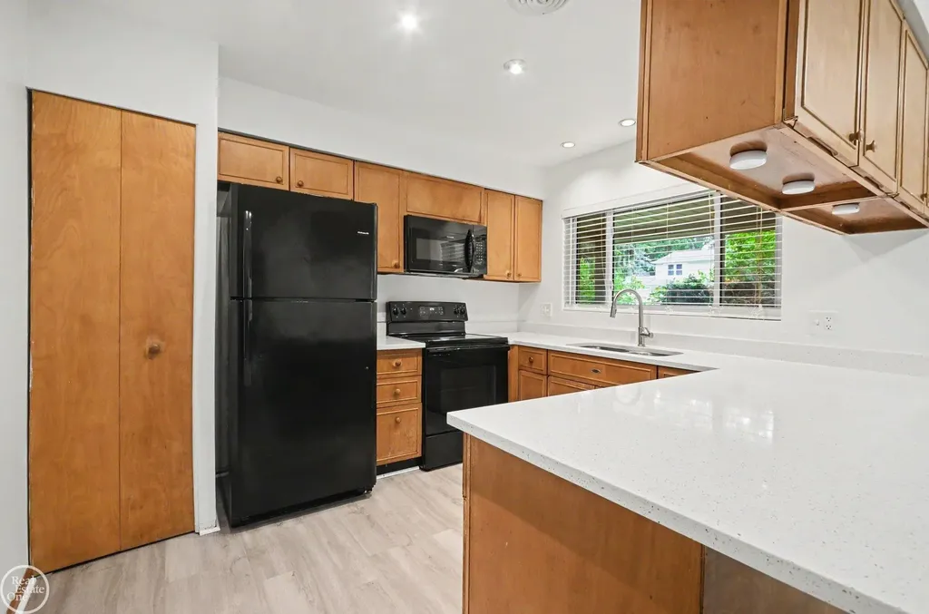 2959 Rambling Way Bloomfield Hills City MI 48302