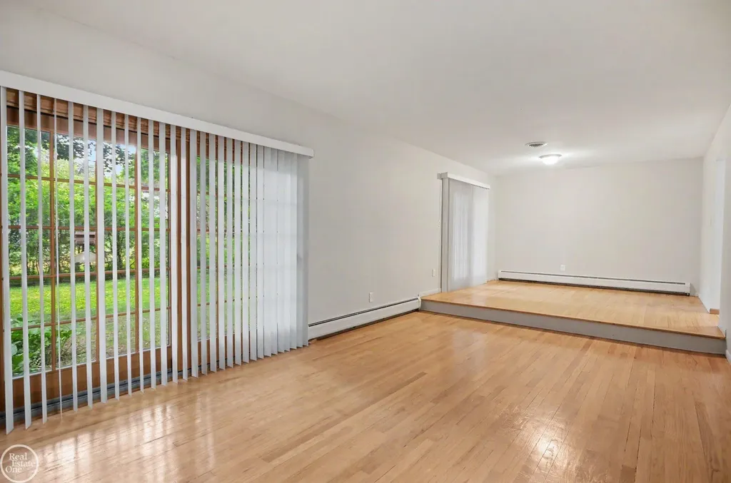 2959 Rambling Way Bloomfield Hills City MI 48302