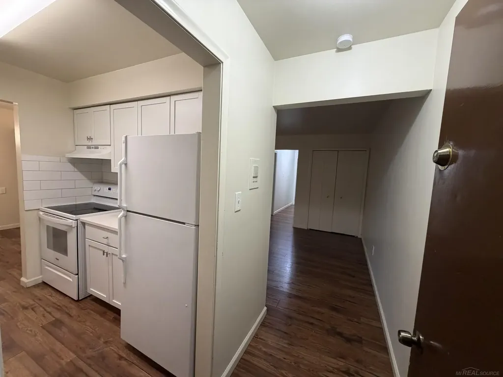 39435 Van Dyke Avenue Sterling Heights City MI 48313