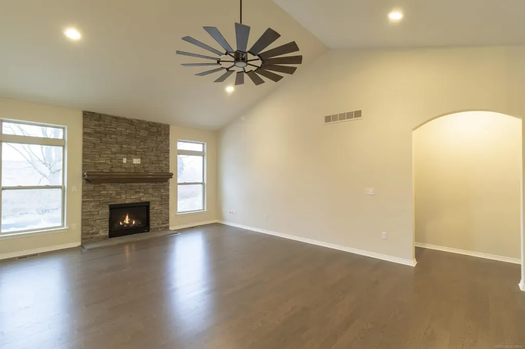 55671 Bay Oaks Court Shelby Charter Township MI 48315