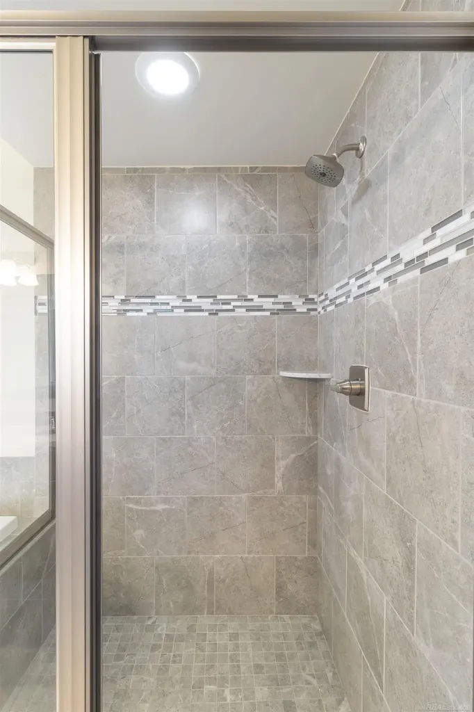 55671 Bay Oaks Court Shelby Charter Township MI 48315