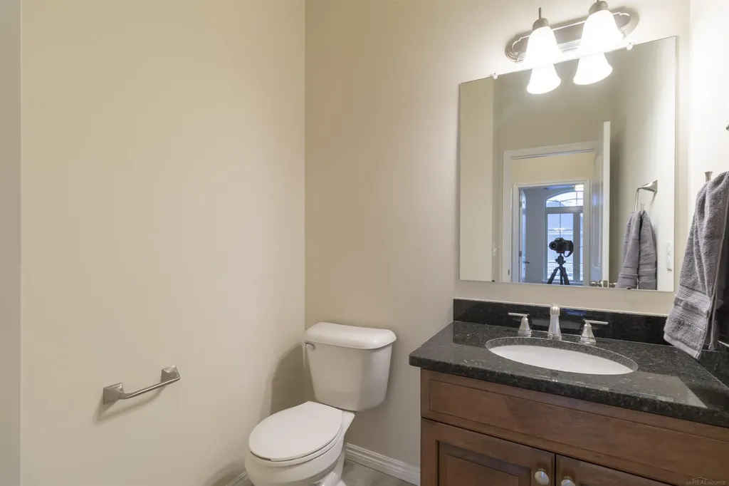 55671 Bay Oaks Court Shelby Charter Township MI 48315