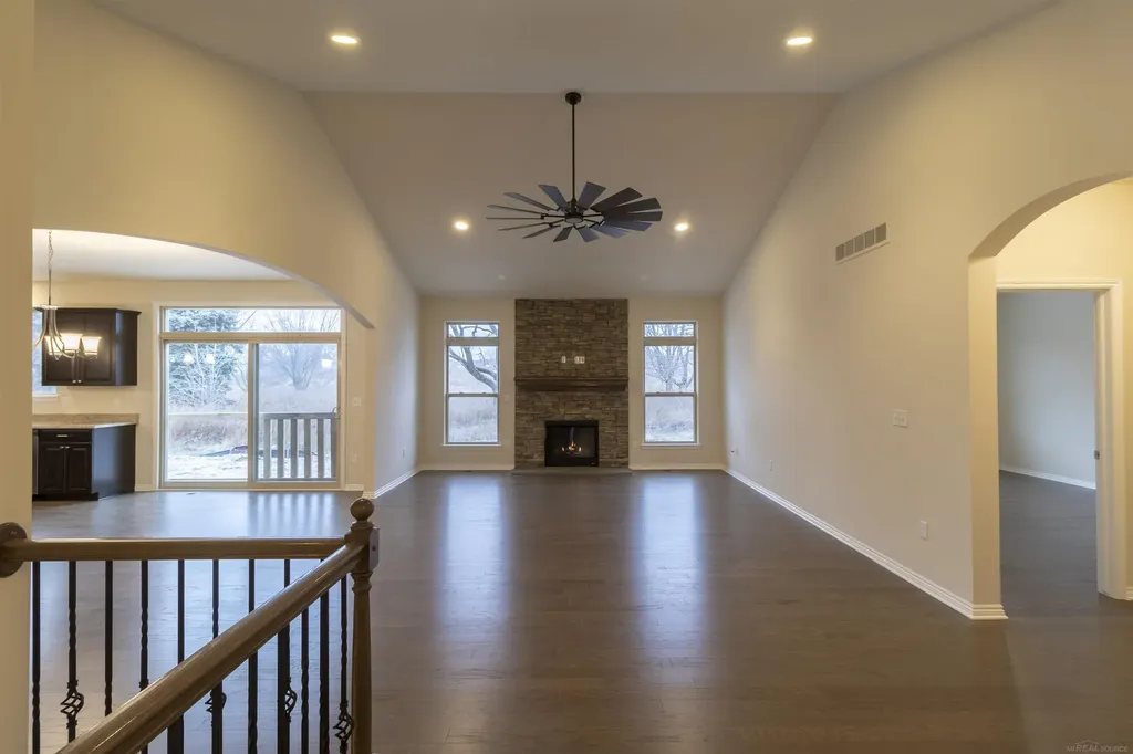 55671 Bay Oaks Court Shelby Charter Township MI 48315