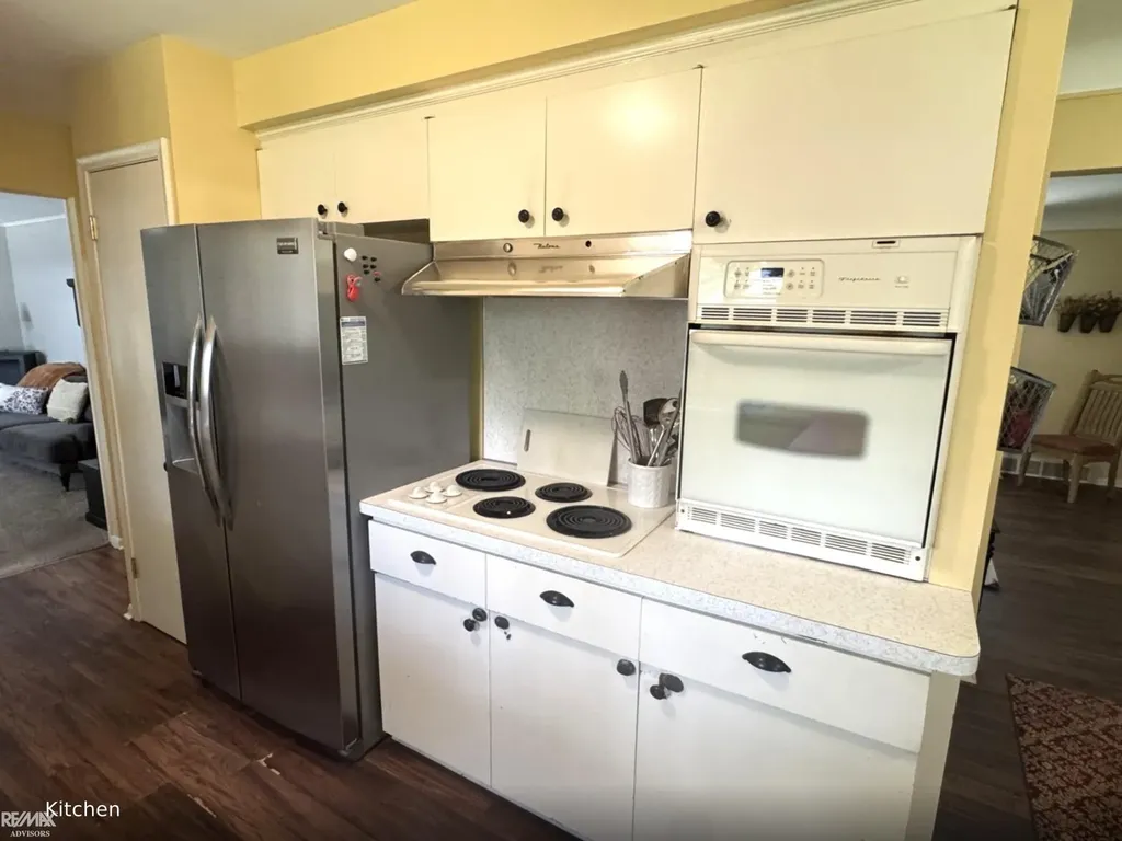 44790 Kemp Street Sterling Heights City MI 48314