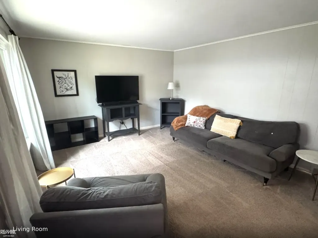 44790 Kemp Street Sterling Heights City MI 48314