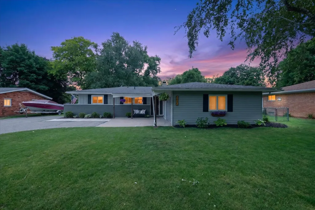 5845 Olympic Parkway Waterford Charter Township MI 48329