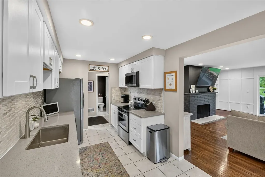 5845 Olympic Parkway Waterford Charter Township MI 48329