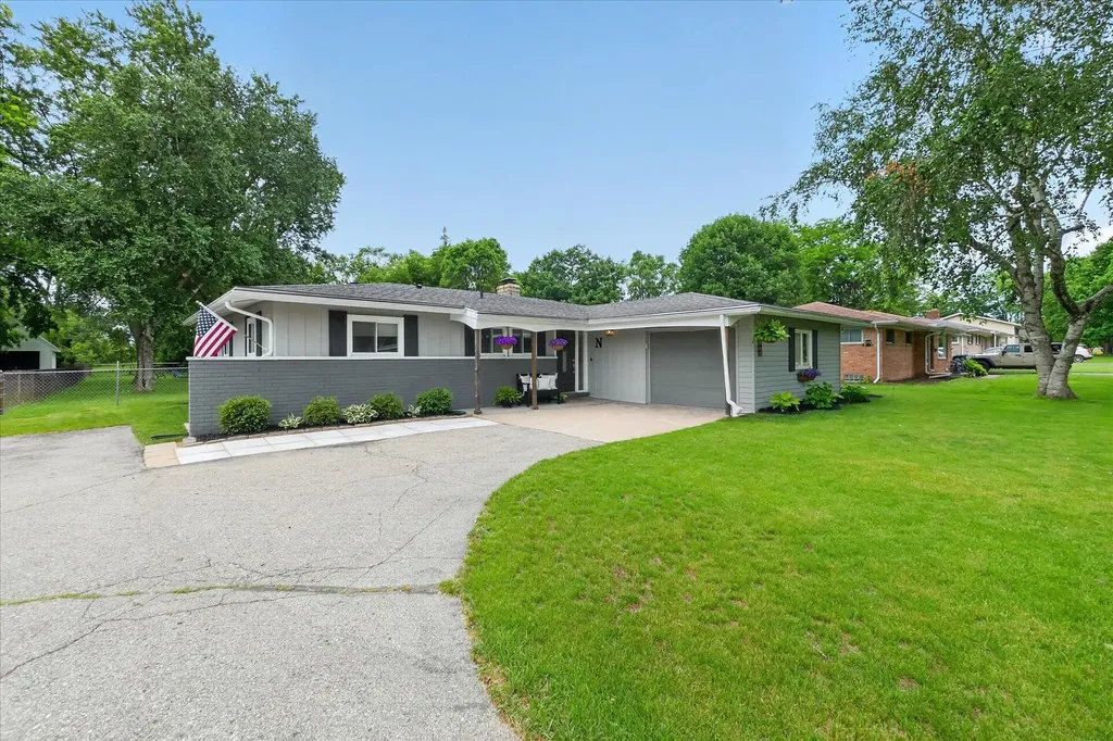 5845 Olympic Parkway Waterford Charter Township MI 48329
