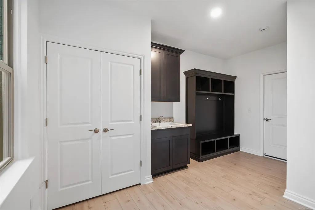 55735 Bay Oaks Court Shelby Charter Township MI 48315