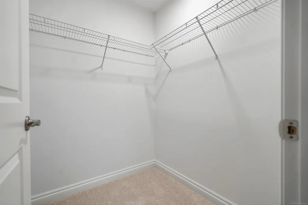 55735 Bay Oaks Court Shelby Charter Township MI 48315