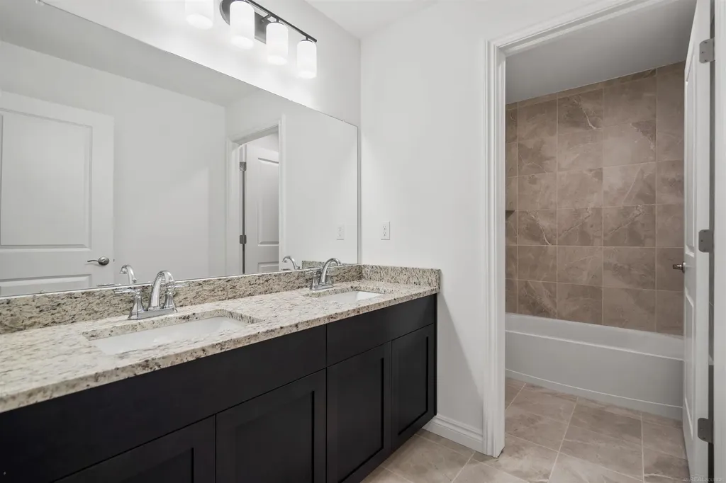 55735 Bay Oaks Court Shelby Charter Township MI 48315