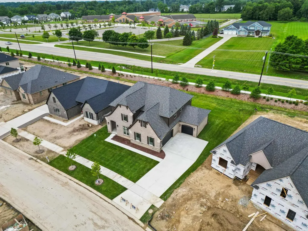 55735 Bay Oaks Court Shelby Charter Township MI 48315