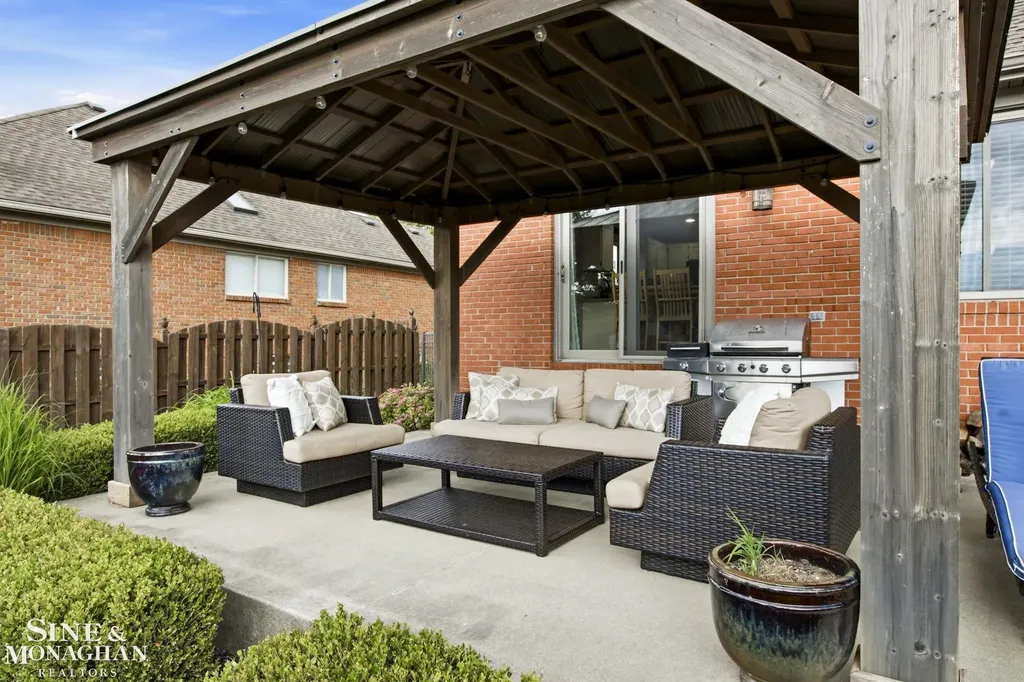 21712 Sabrina Drive Macomb Township MI 48044