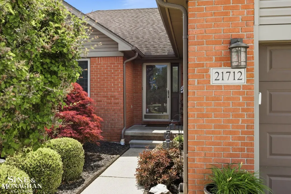21712 Sabrina Drive Macomb Township MI 48044