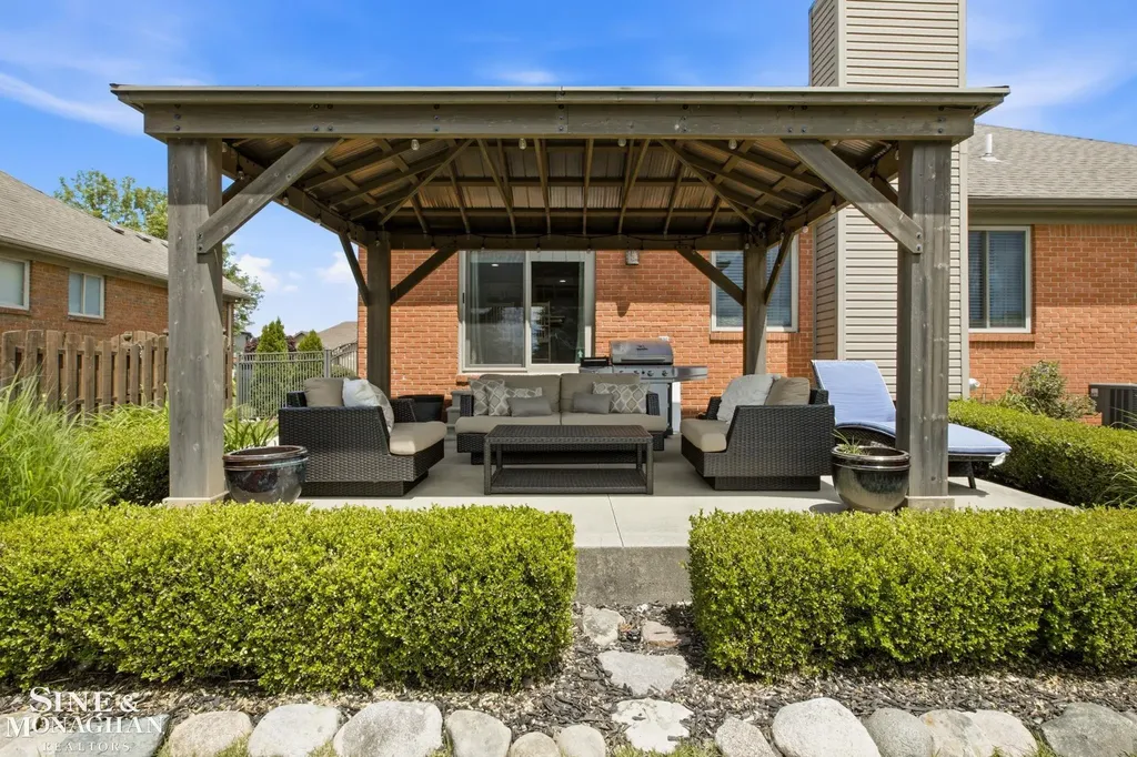 21712 Sabrina Drive Macomb Township MI 48044