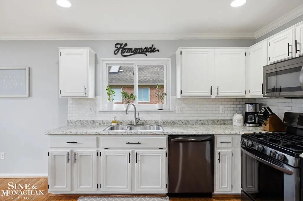 21712 Sabrina Drive Macomb Township MI 48044