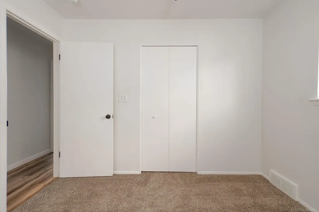 19894 Vermander Avenue Clinton Charter Township MI 48035