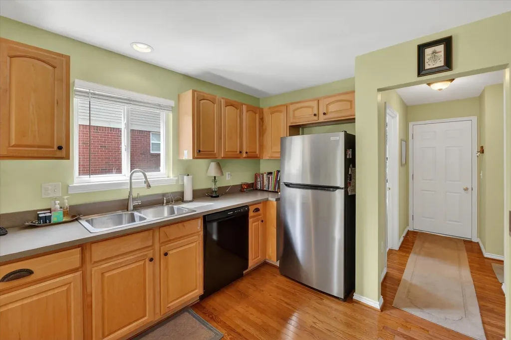4288 Gardenia Drive Sterling Heights City MI 48314