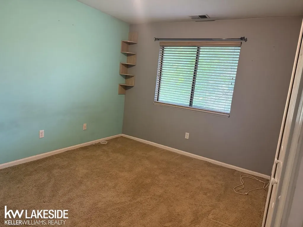 27722 Harrison Woods Lane Harrison Charter Township MI 48045