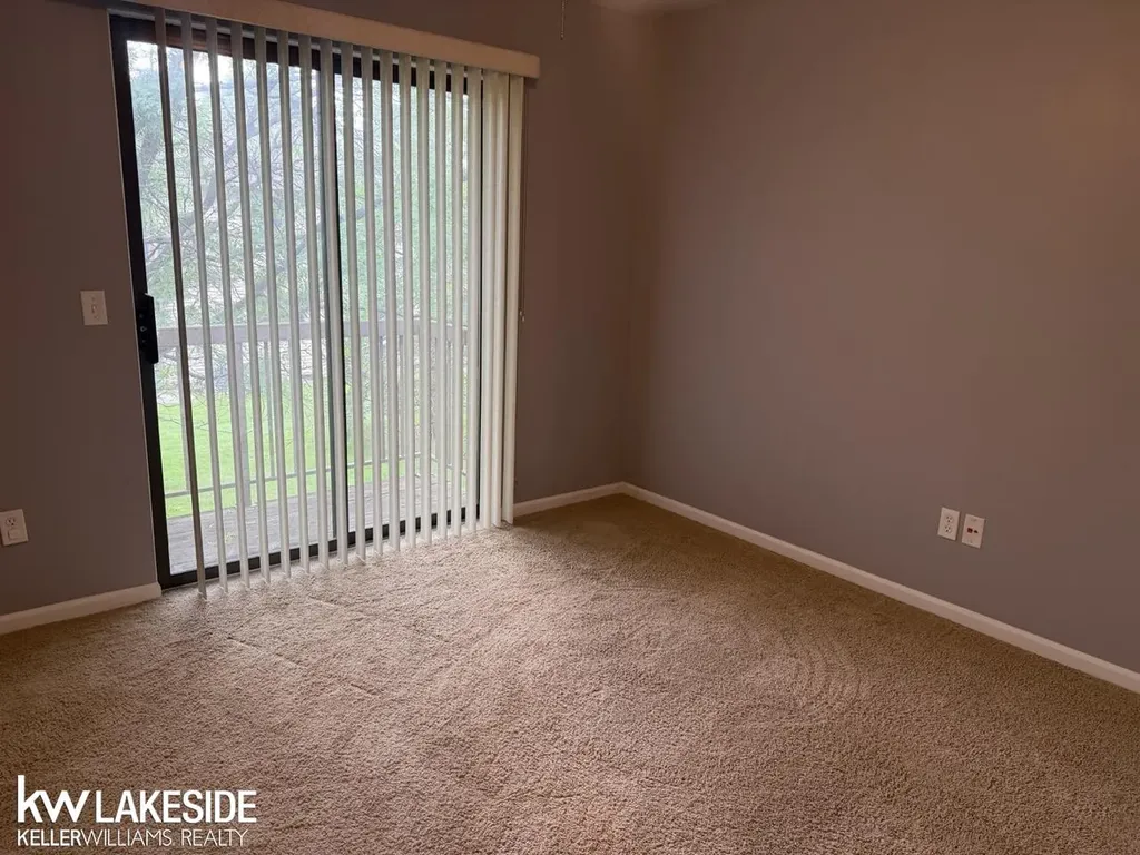 27722 Harrison Woods Lane Harrison Charter Township MI 48045