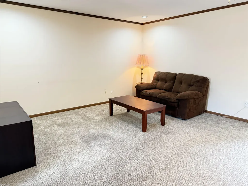 20344 Majestic Boulevard Clinton Charter Township MI 48036