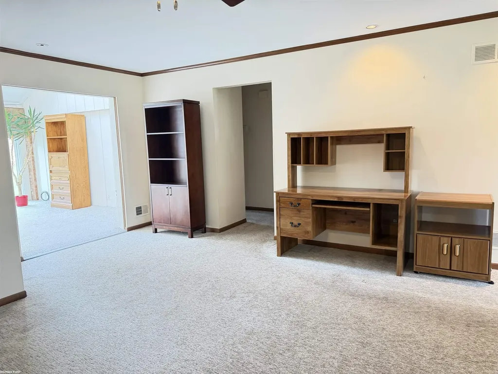 20344 Majestic Boulevard Clinton Charter Township MI 48036