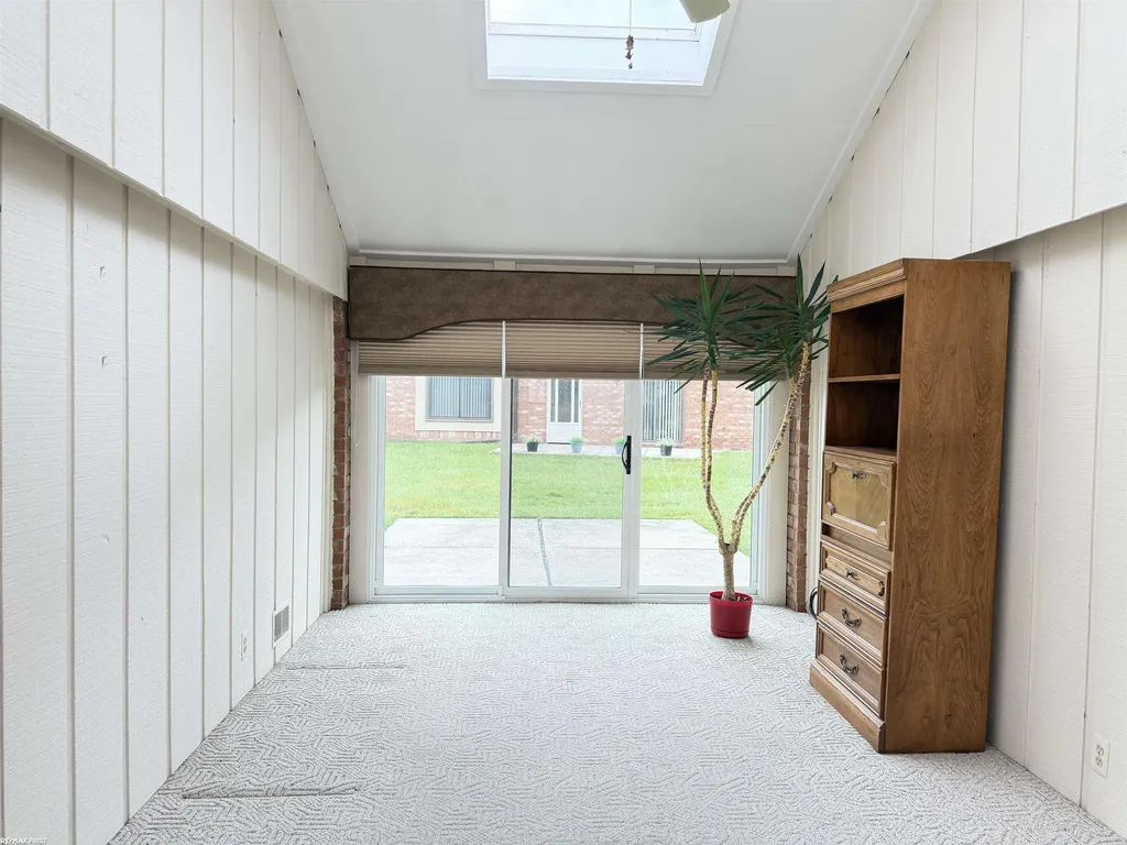 20344 Majestic Boulevard Clinton Charter Township MI 48036