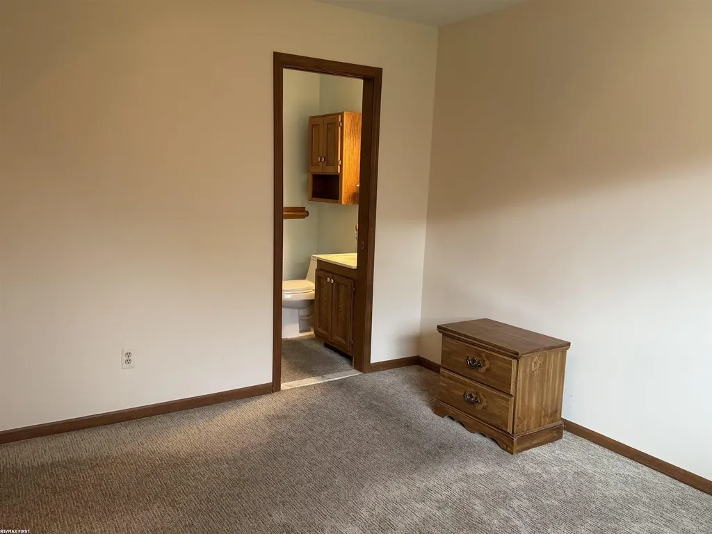 20344 Majestic Boulevard Clinton Charter Township MI 48036
