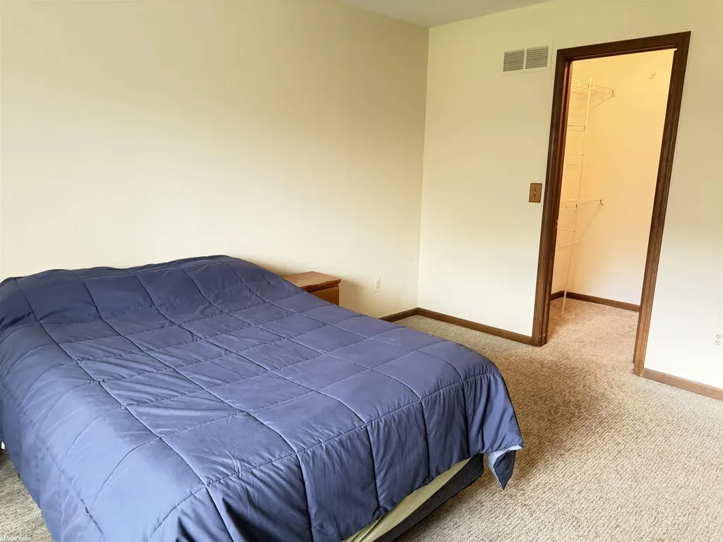 20344 Majestic Boulevard Clinton Charter Township MI 48036