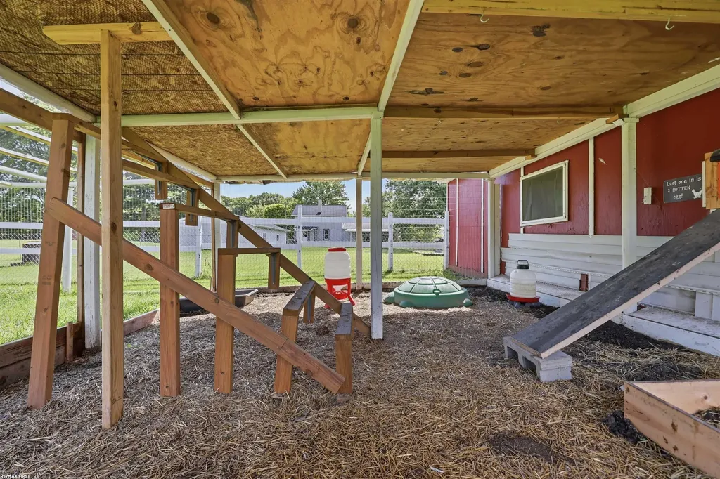 29 Pickford Road Kimball Township MI 48074