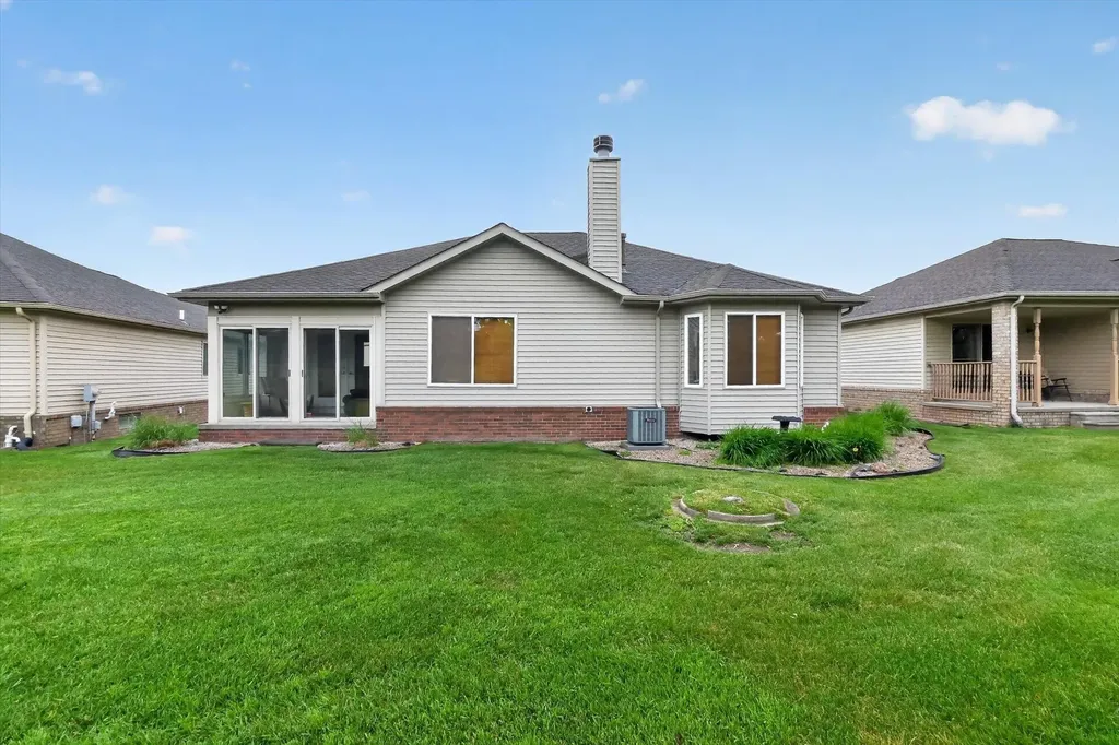 3629 New Boston Drive Sterling Heights City MI 48314