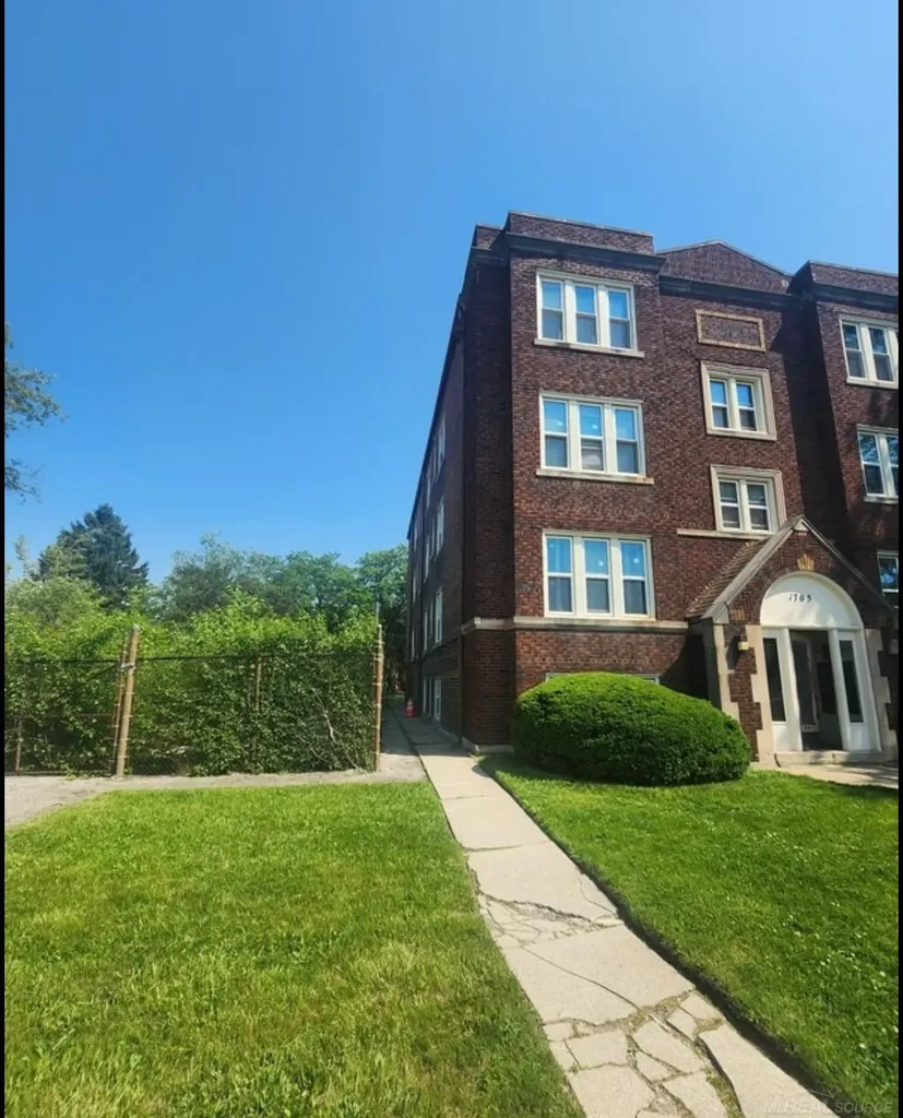 1705 Oakman Boulevard Detroit City MI 48238