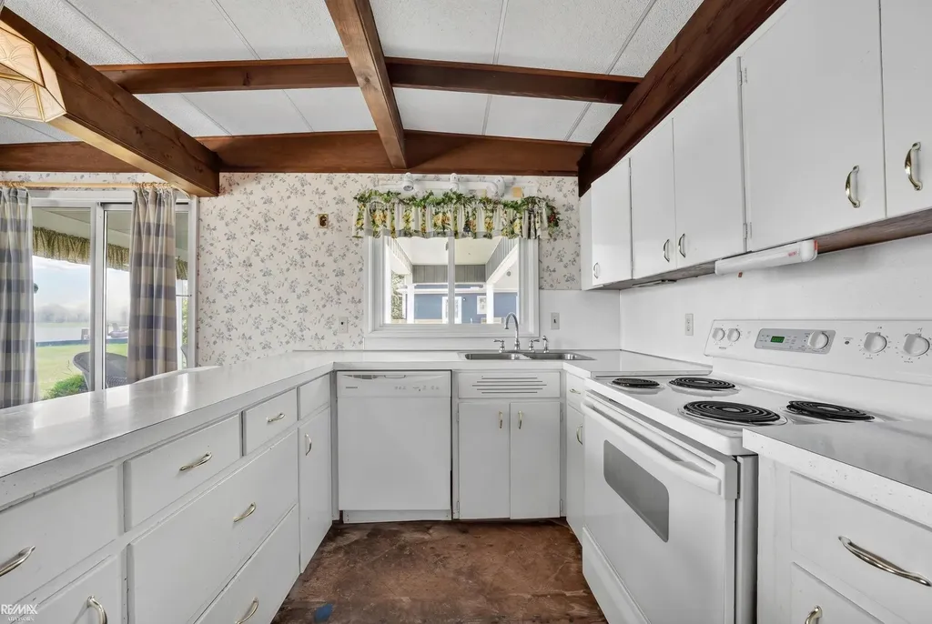 8563 South Channel Drive Clay Township MI 48028