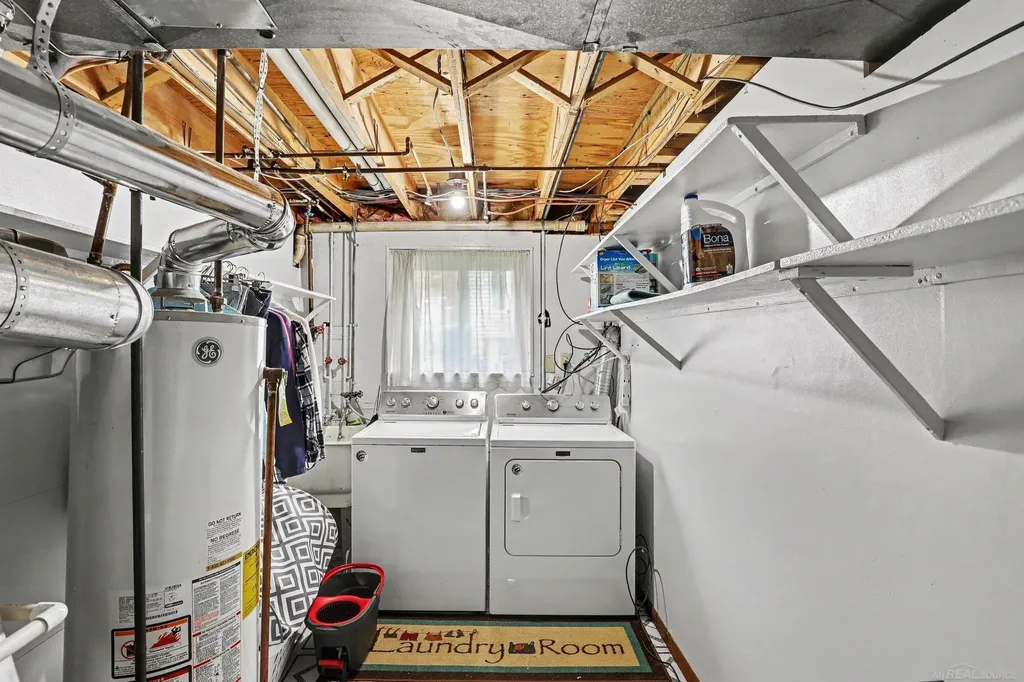 302 Westwinds Drive Almont Village MI 48003