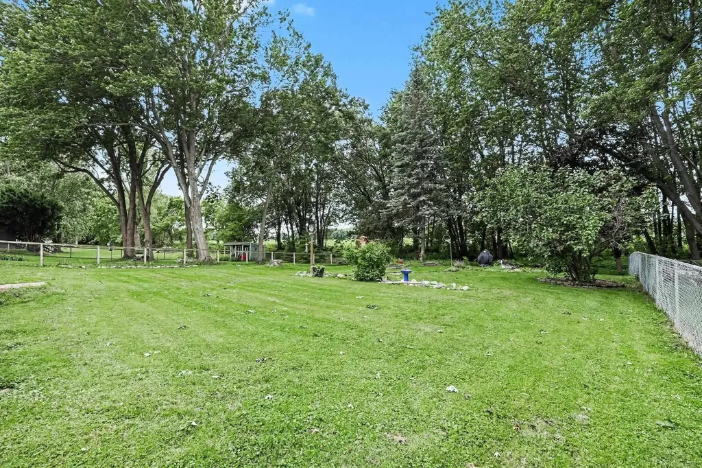 302 Westwinds Drive Almont Village MI 48003