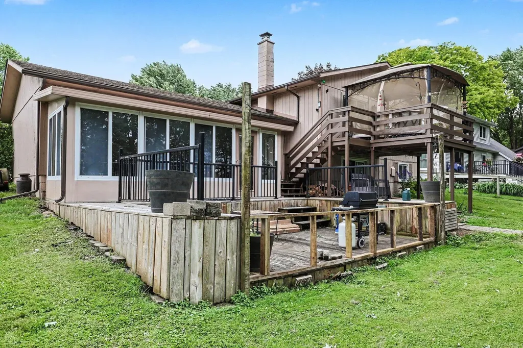 302 Westwinds Drive Almont Village MI 48003