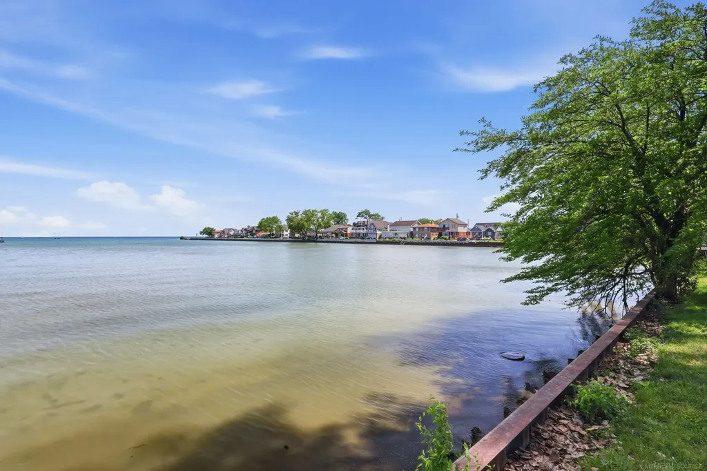 26800 Koerber Street St. Clair Shores City MI 48081