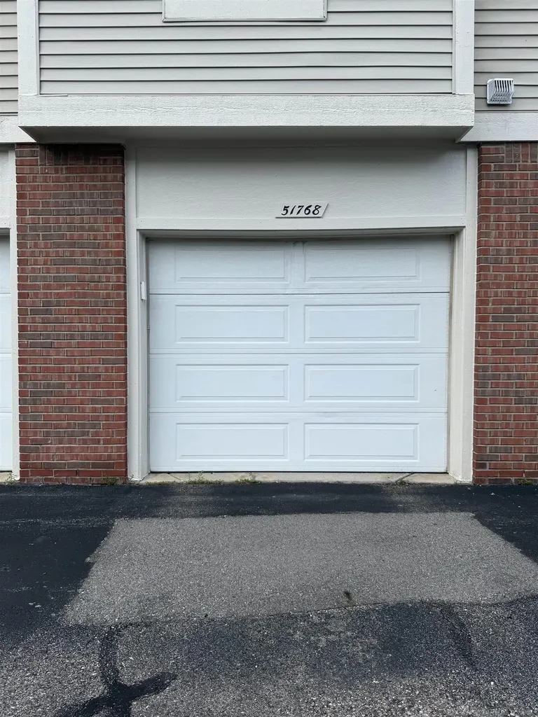 51768 Adler Park Drive Chesterfield Township MI 48051