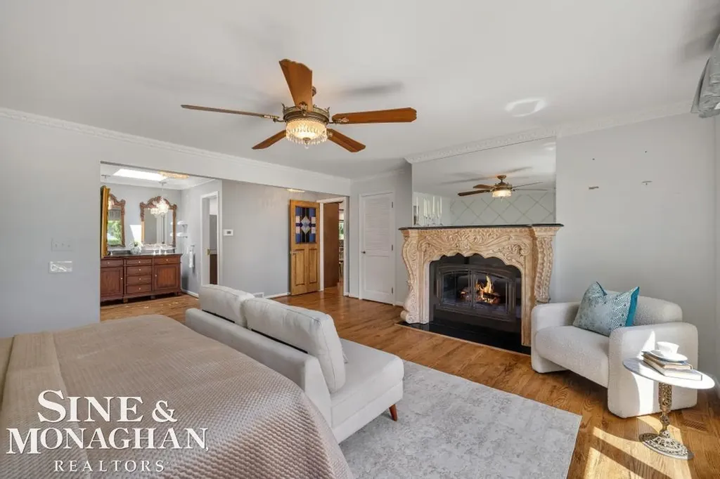 529 Lake Shore Road Village Of Grosse Pointe Shores City MI 48236