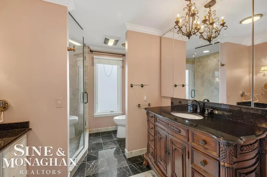 529 Lake Shore Road Village Of Grosse Pointe Shores City MI 48236