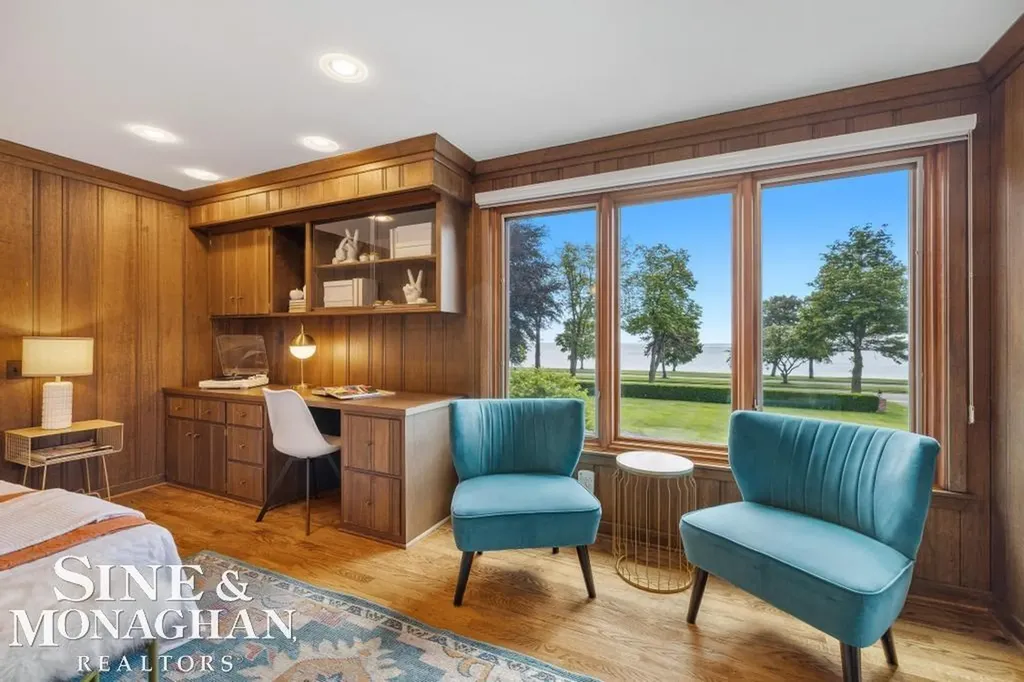 529 Lake Shore Road Village Of Grosse Pointe Shores City MI 48236