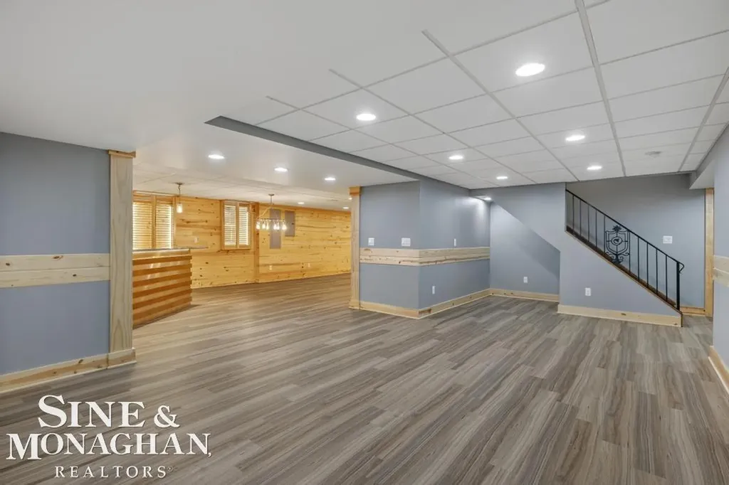 529 Lake Shore Road Village Of Grosse Pointe Shores City MI 48236