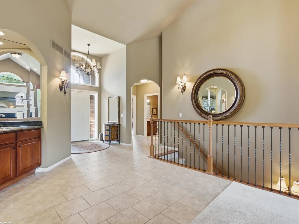 30161 Trailwood Drive Warren City MI 48092