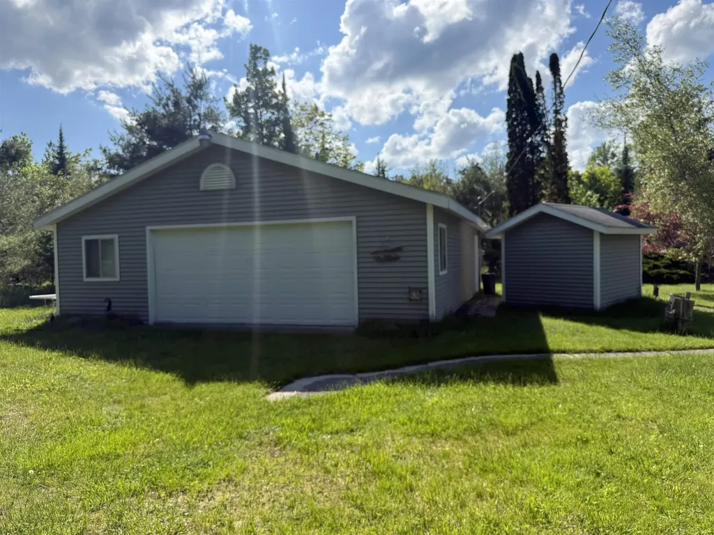2125 Mckechnie Road Haynes Township MI 48740