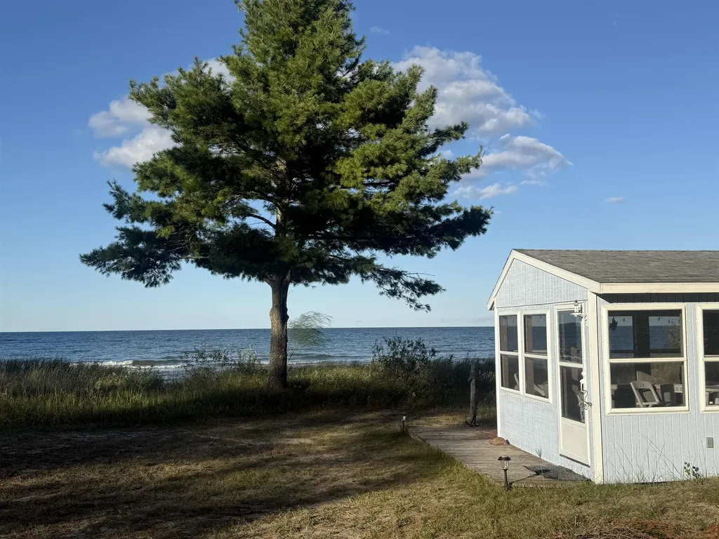 2125 Mckechnie Road Haynes Township MI 48740