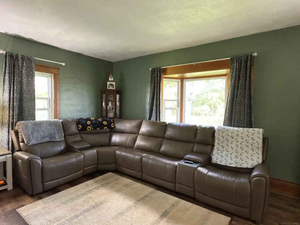 1451 N Loree Road Bridgehampton Township MI 48419