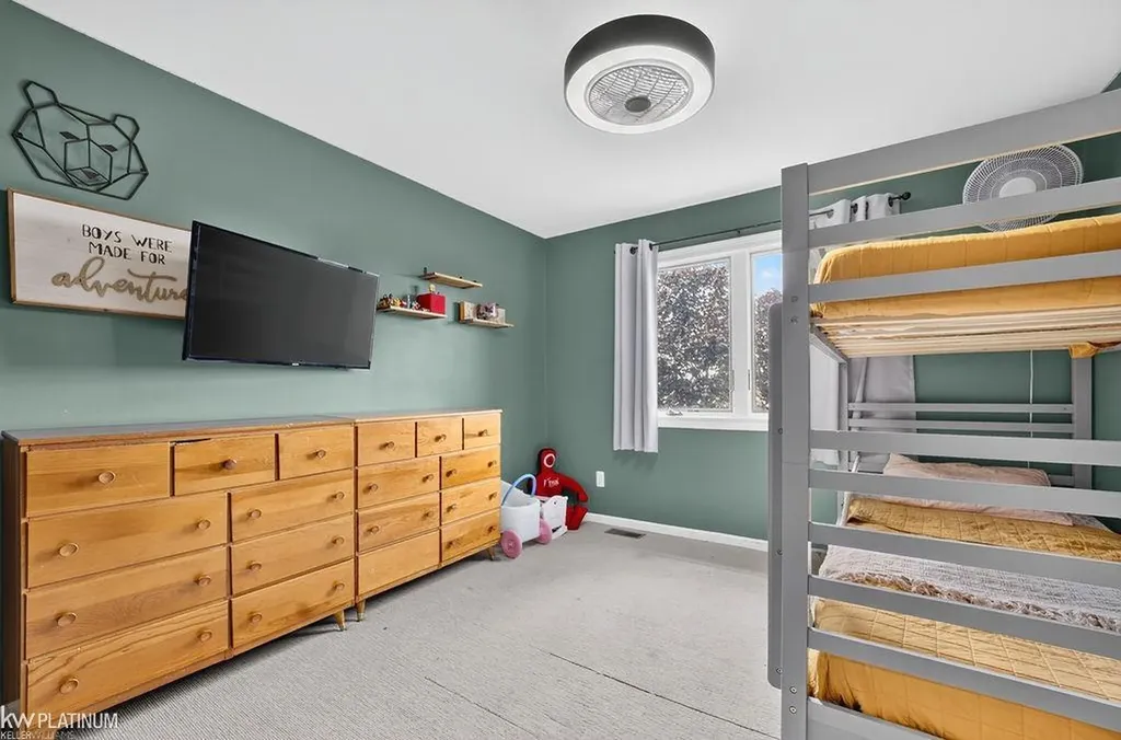 53103 W Ridge Drive Chesterfield Township MI 48051