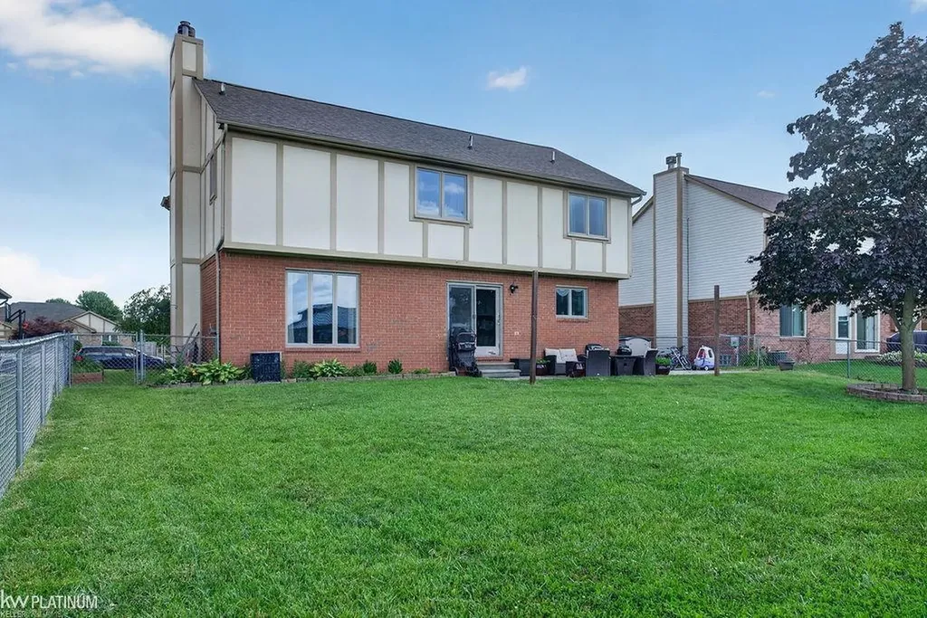53103 W Ridge Drive Chesterfield Township MI 48051