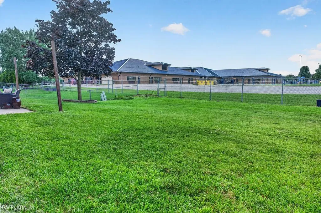 53103 W Ridge Drive Chesterfield Township MI 48051
