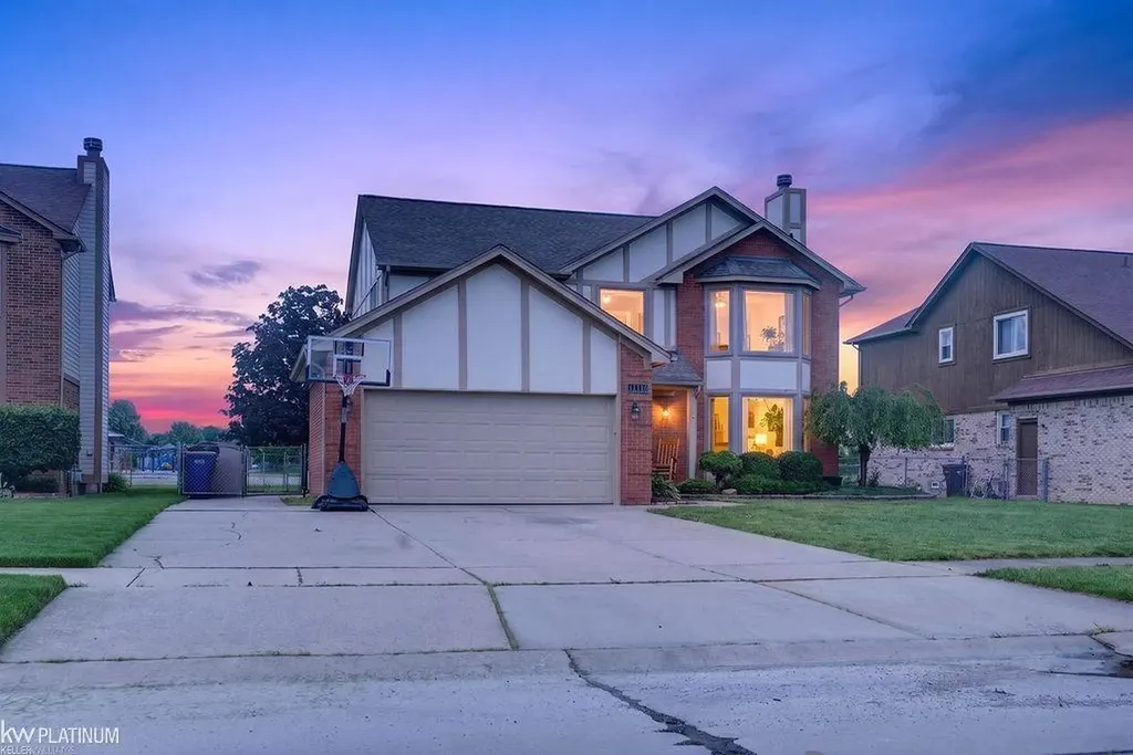 53103 W Ridge Drive Chesterfield Township MI 48051